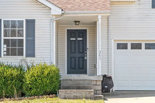 205 Grant Ave, Oak Grove, KY 42262