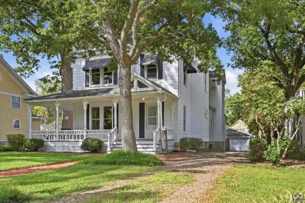 217 SW Greenwood AVE, Topeka, KS 66606