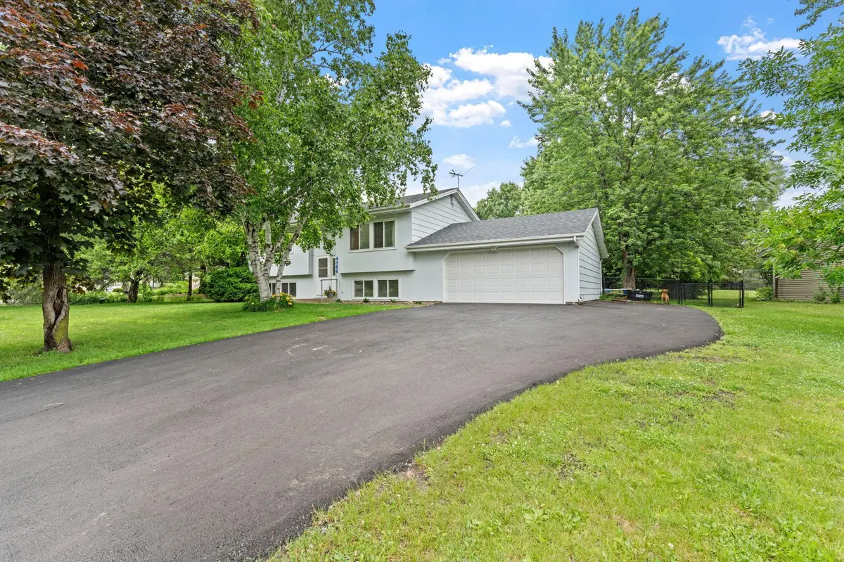 4366 Greenhaven DR, Vadnais Heights, MN 55127