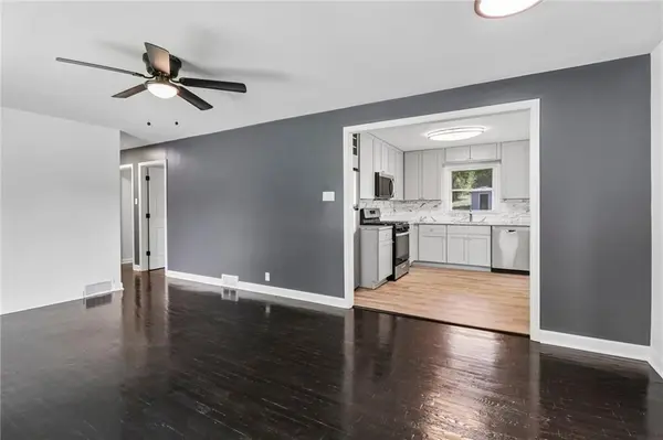2907 S 29th ST, St Joseph, MO 64503
