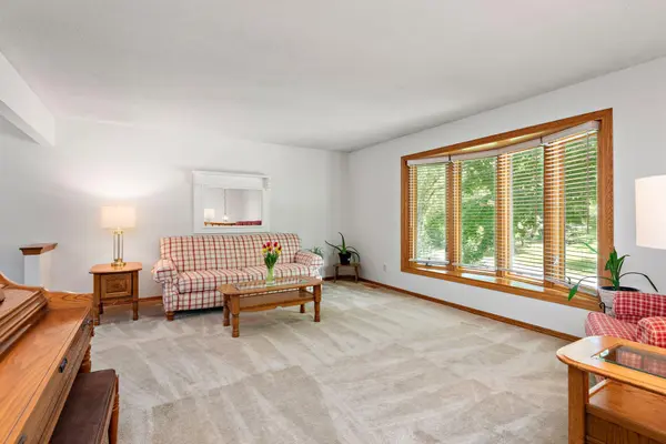 4879 Mayelin AVE NE, Saint Michael, MN 55376