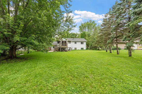 4366 Greenhaven DR, Vadnais Heights, MN 55127