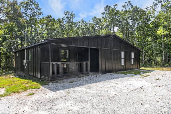 332 Meadow Ln, Altamont, TN 37301