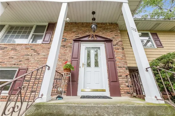 6 Punta RD, New City, NY 10956