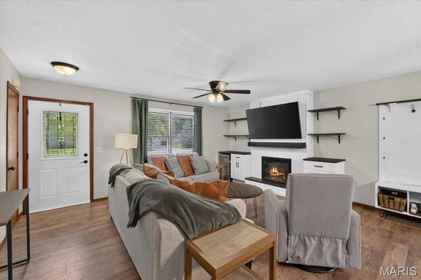 509 Thistle LN, Swansea, IL 62226