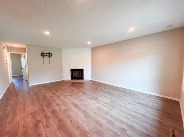 13397 Hughes CT, Apple Valley, MN 55124