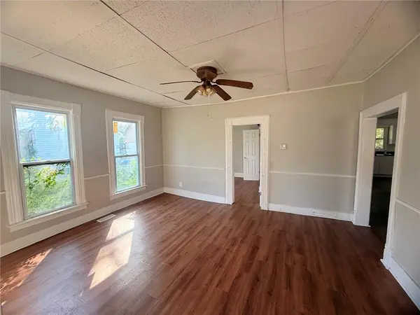 604 S MARKET ST, Holden, MO 64040