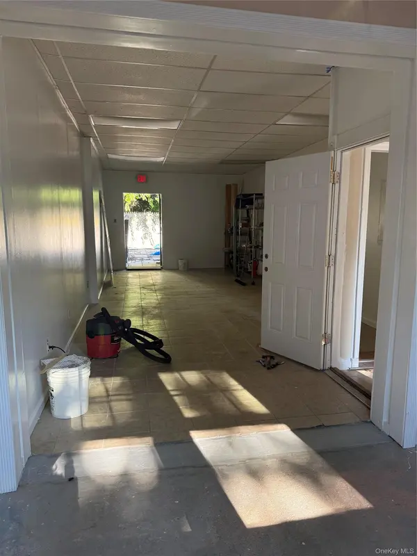 Address not disclosed, Smithtown, NY 11787