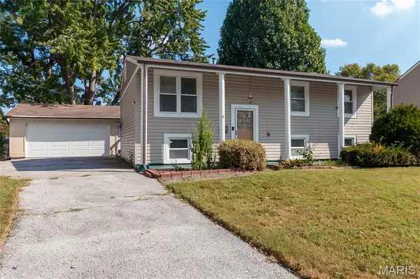 2580 Morningside DR, Florissant, MO 63031