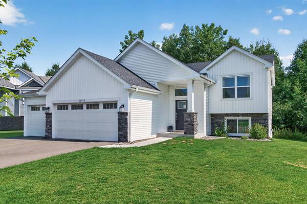 12994 10th AVE N, Zimmerman, MN 55398