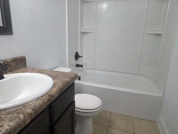 2060 Bandera Dr, Clarksville, TN 37042