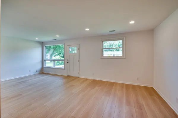 3234 Moorewood Dr, Nashville, TN 37207
