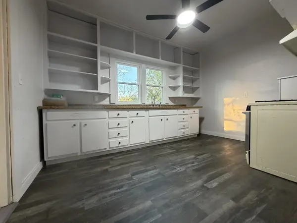 411 E Walnut ST, El Dorado Springs, MO 64744