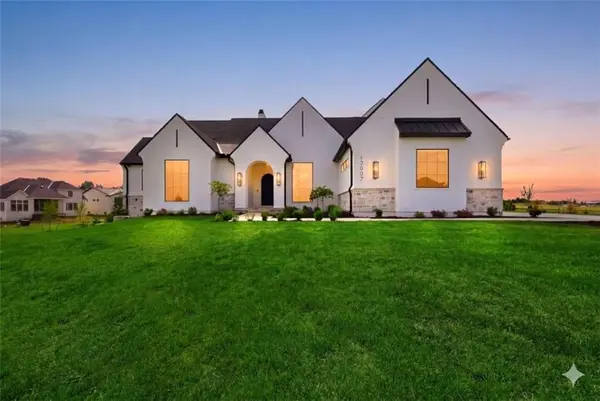 12007 W 173rd TER, Overland Park, KS 66221