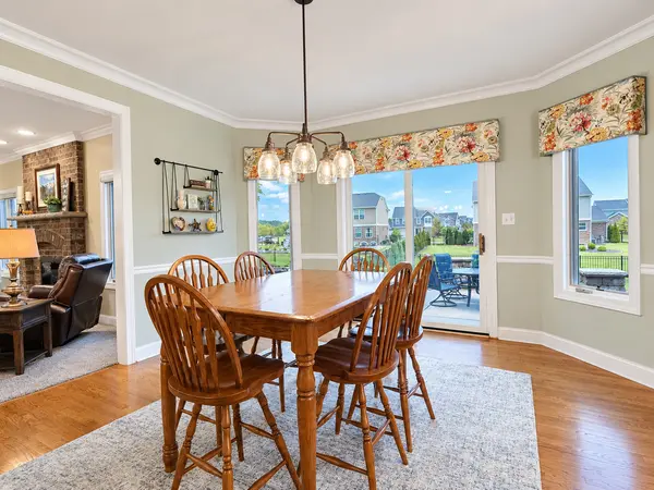 2016 Edgeview DR, New Lenox, IL 60451