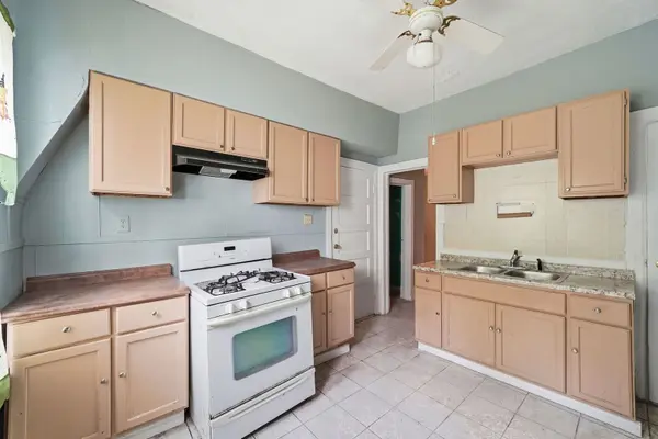 4851 S Wood ST, Chicago, IL 60609
