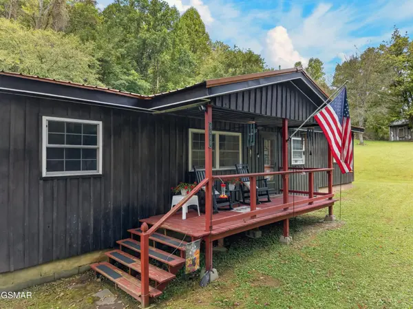 9089 Highway 66, Sneedville, TN 37869