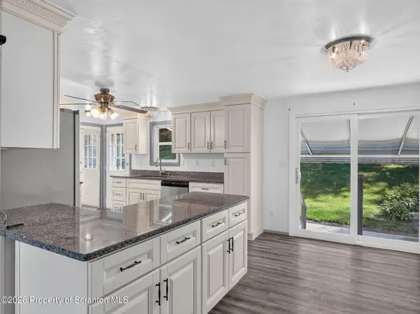 548 Lockville Rd, Harding, PA 18643
