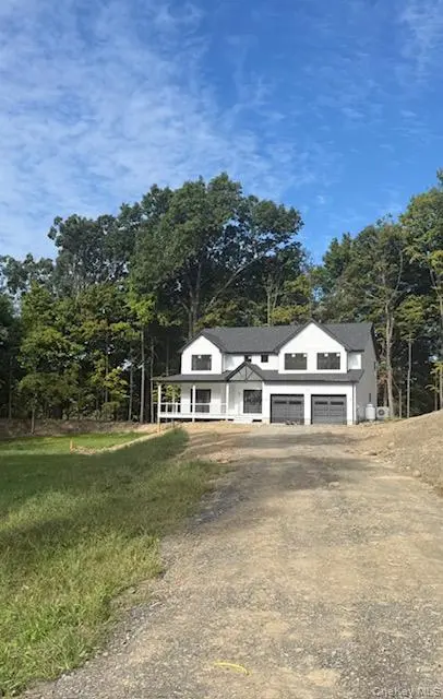 477 Union Corners RD, Florida, NY 10921