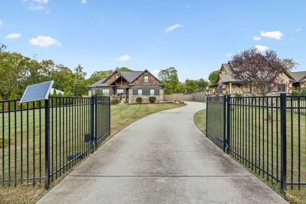 1461 Neelys Bend Rd, Madison, TN 37115