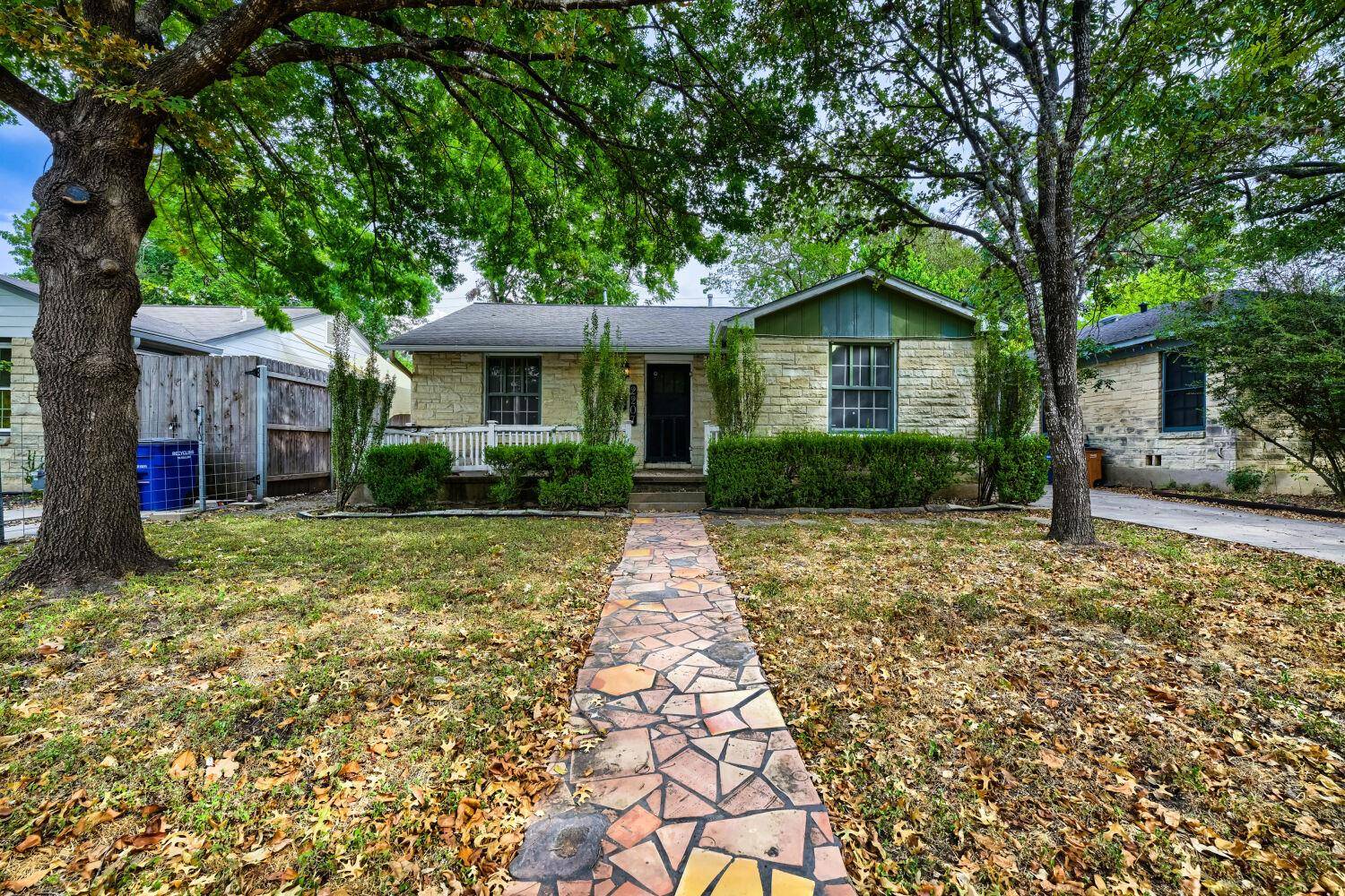2207 Euclid Ave, Austin, TX 78704