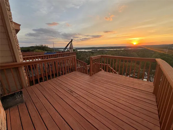 21461 Coyote TRL #4, Lago Vista, TX 78645
