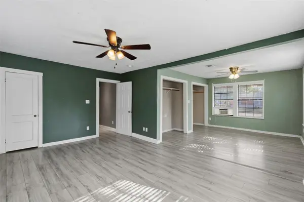 1401 E 29th ST, Bryan, TX 77802