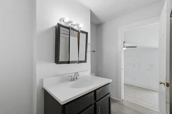1401 E 29th ST, Bryan, TX 77802