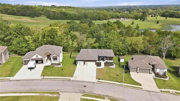 202 E Maple ST, Lone Jack, MO 64070