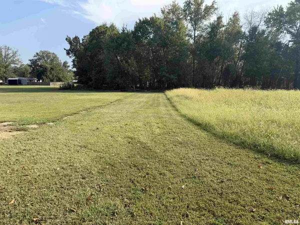 2509 WEAVER RD, Herrin, IL 62948
