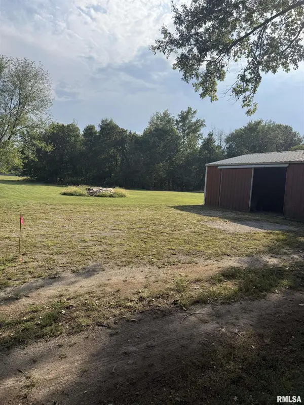 2509 WEAVER RD, Herrin, IL 62948