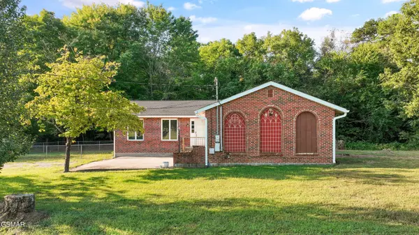 204 New Center Road, Sevierville, TN 37876