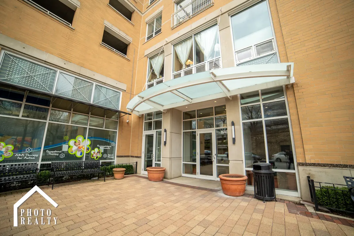 1640 Maple AVE #1208, Evanston, IL 60201