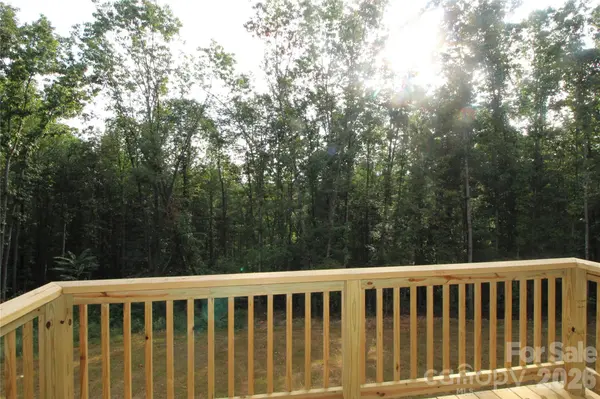 3065 Joshua TRL, Lenoir, NC 28645