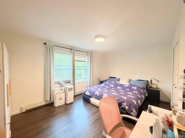42 Old Sackett RD #1st Floor Unit, Rock Hill, NY 12775
