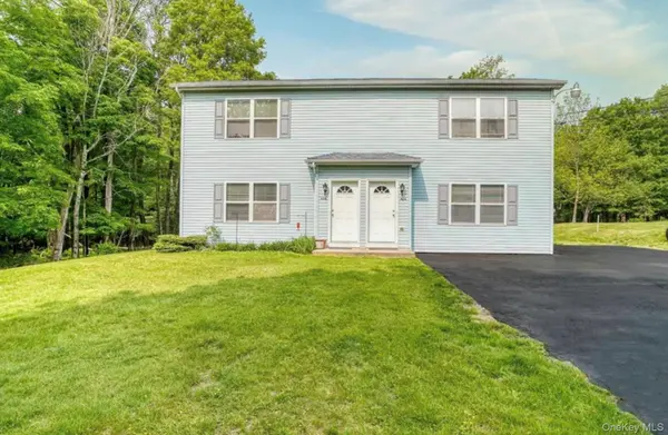 42 Old Sackett RD #1st Floor Unit, Rock Hill, NY 12775