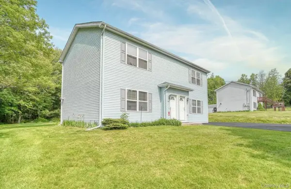 42 Old Sackett RD #1st Floor Unit, Rock Hill, NY 12775
