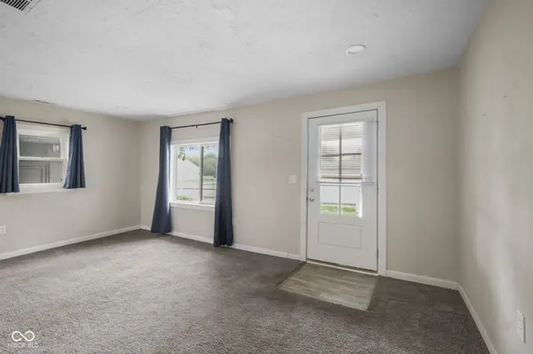 220 E 29th ST, Anderson, IN 46016