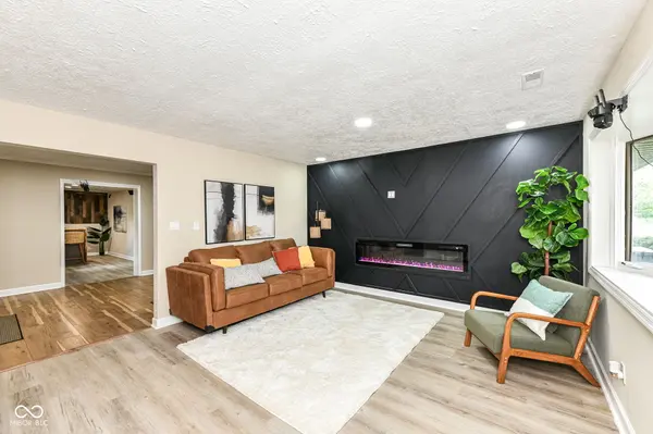 651 Fabyan RD, Indianapolis, IN 46217