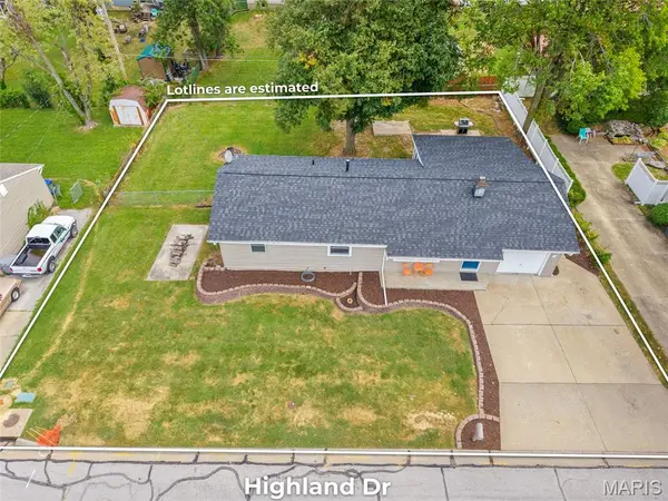 712 Highland DR, O'fallon, MO 63366