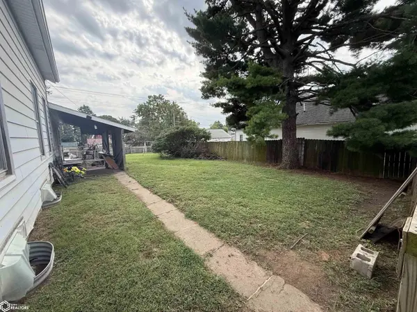 1404 S 10Th ST, Burlington, IA 52601