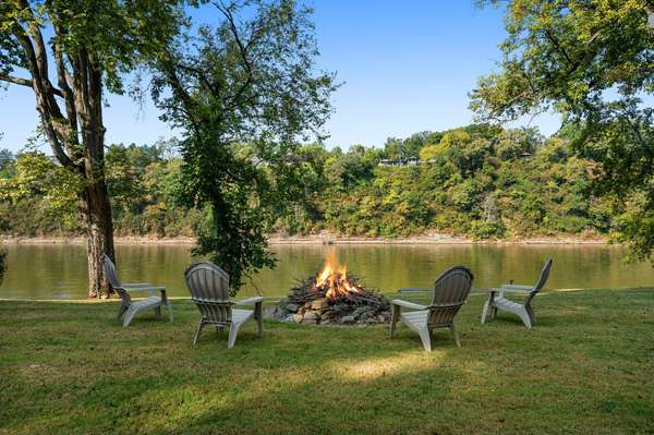 2401 Pennington Bend Rd, Nashville, TN 37214