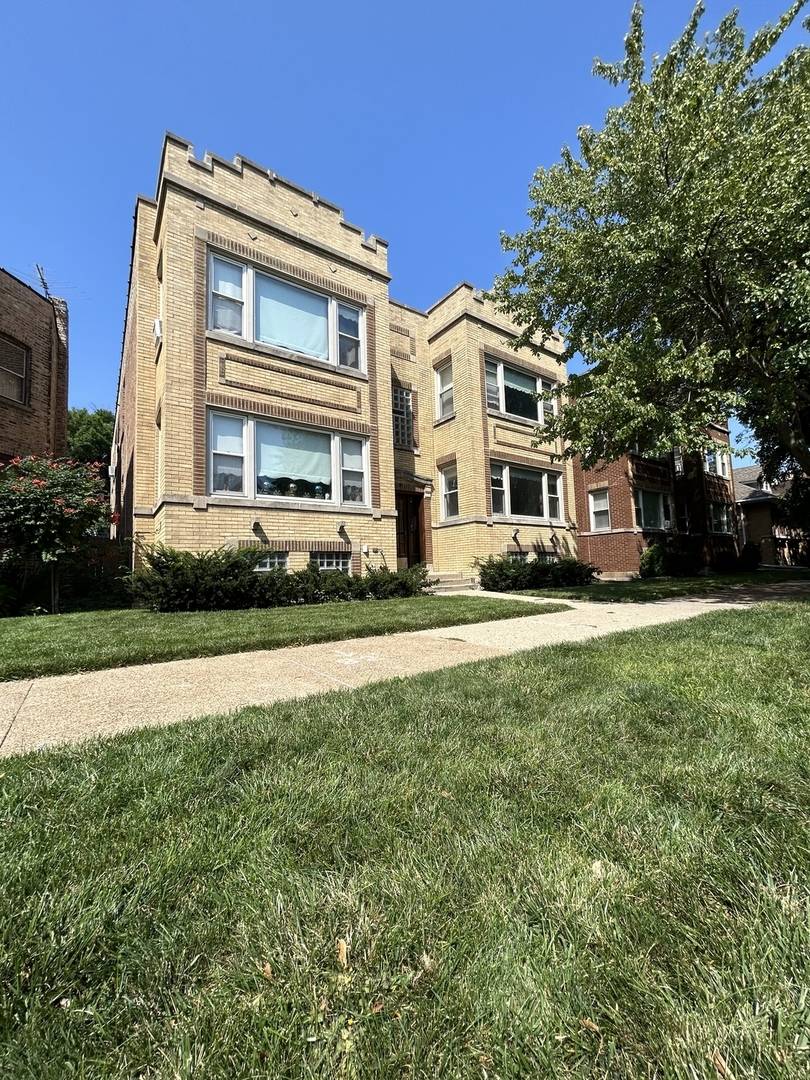 3708 N Whipple ST #2, Chicago, IL 60618