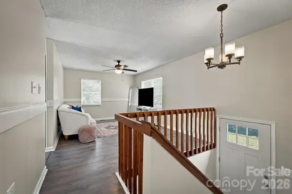 2646 Icard Rhodhiss RD, Connelly Springs, NC 28612