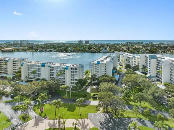 7912 SAILBOAT KEY BLVD S #201, South Pasadena, FL 33707