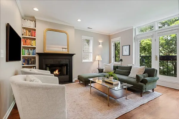 3035 N SEMINARY AVE #2, Chicago, IL 60657