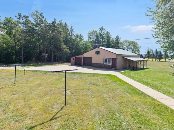 8840 235th ST W, Lakeville, MN 55044