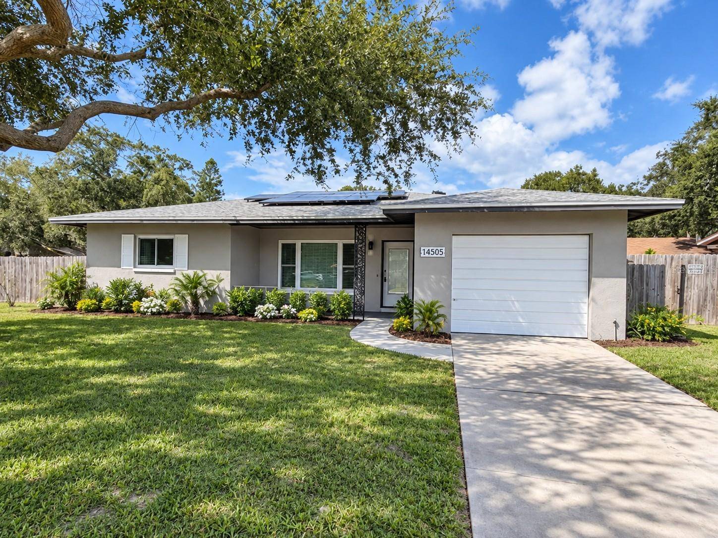 1450 CAROLYN LN, Clearwater
