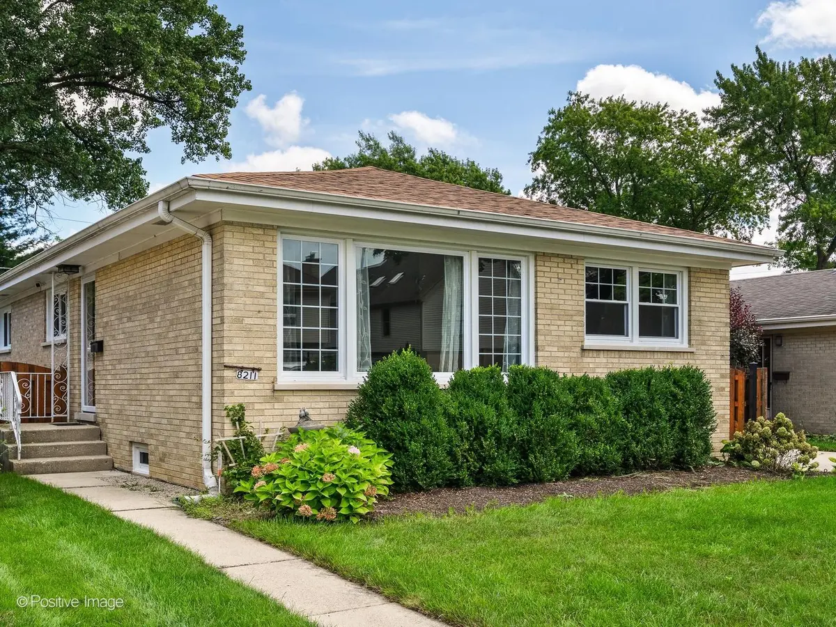 8211 Mango AVE, Morton Grove, IL 60053