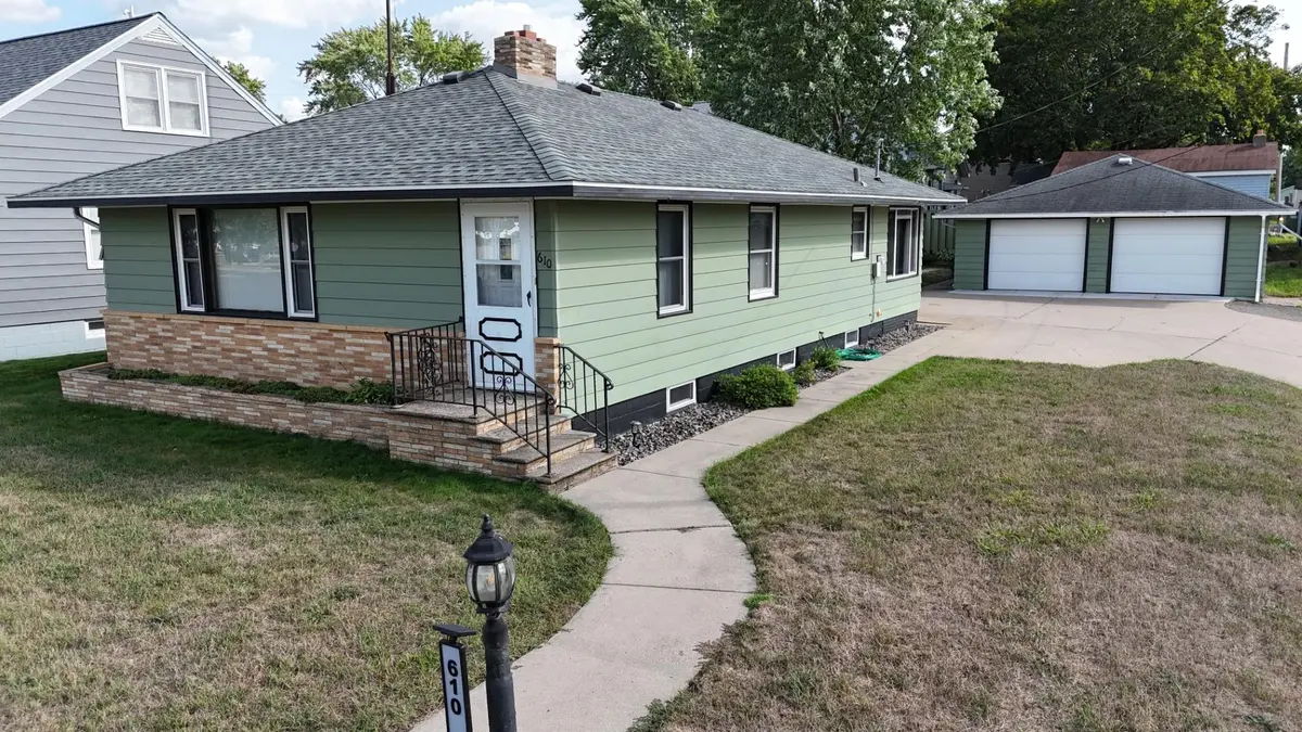 610 3rd ST N, Waite Park, MN 56387